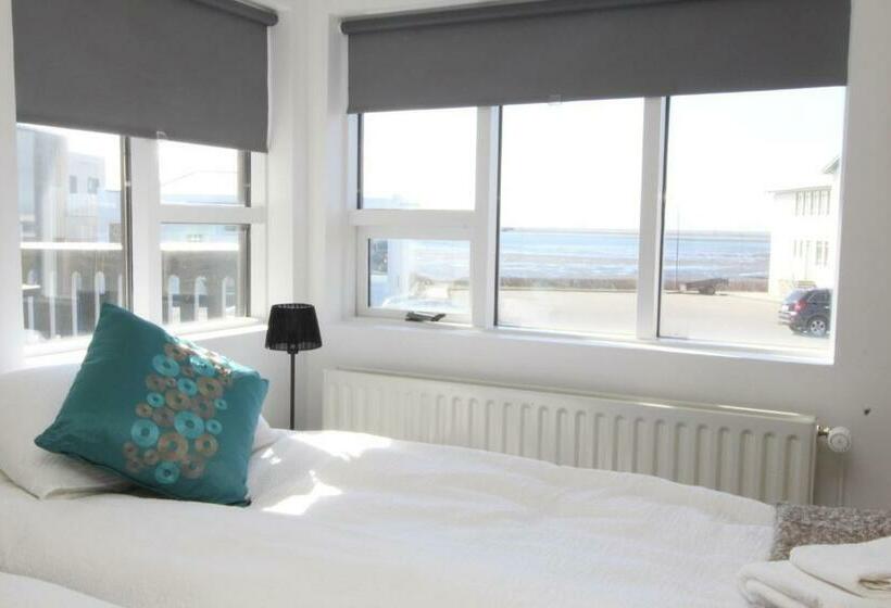 اتاق استاندارد با سرویس بهداشتی مشترک, Old Airline Guesthouse