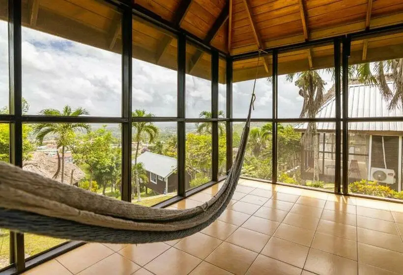 بانگلوی استاندارد, Cahal Pech Village Resort