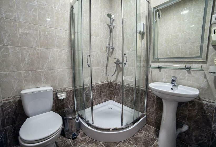 اتاق استاندارد سه نفره, Ethno Boutique Hotel Osh
