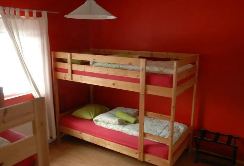 Standard Neljän Hengen Huone Jaettu Kylpyhuone, Grundarfjördur Hostel