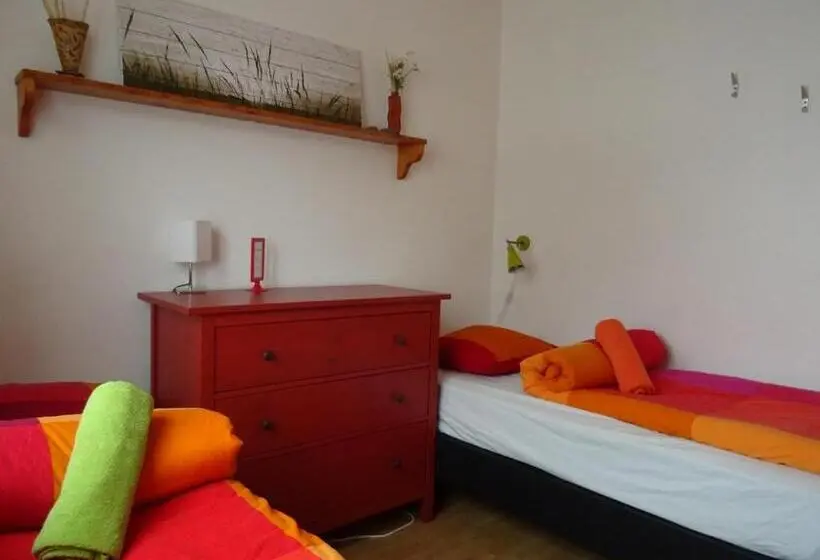 Huoneisto 1 Makuuhuone Pohjakerros, Grundarfjördur Hostel