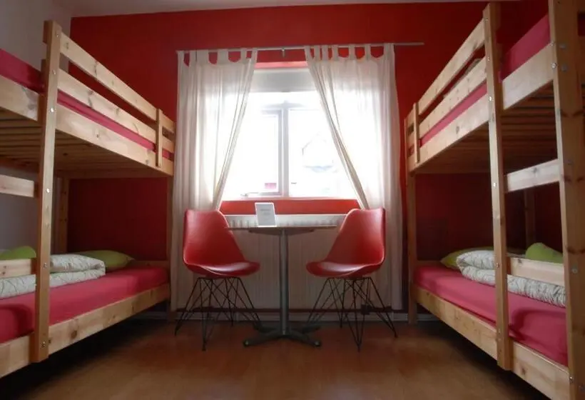 Huoneisto 1 Makuuhuone Pohjakerros, Grundarfjördur Hostel