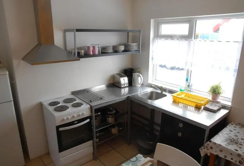 Huoneisto 1 Makuuhuone Pohjakerros, Grundarfjördur Hostel