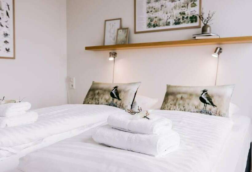 اتاق استاندارد, Hlid Bed And Breakfast