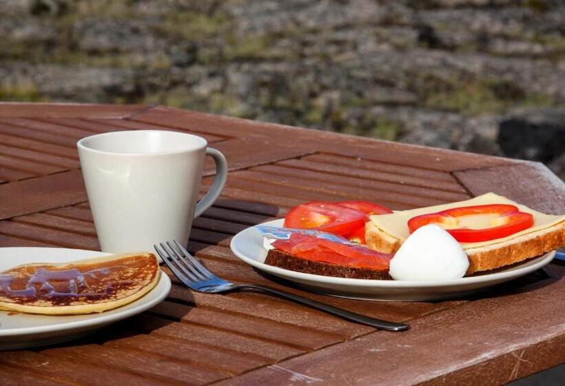 اتاق استاندارد, Hlid Bed And Breakfast