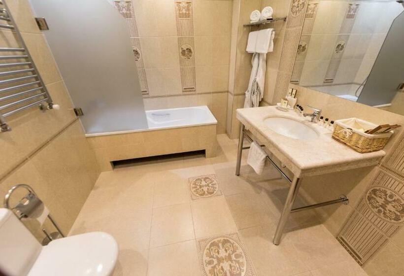 带2个卧室的套房, Amberd