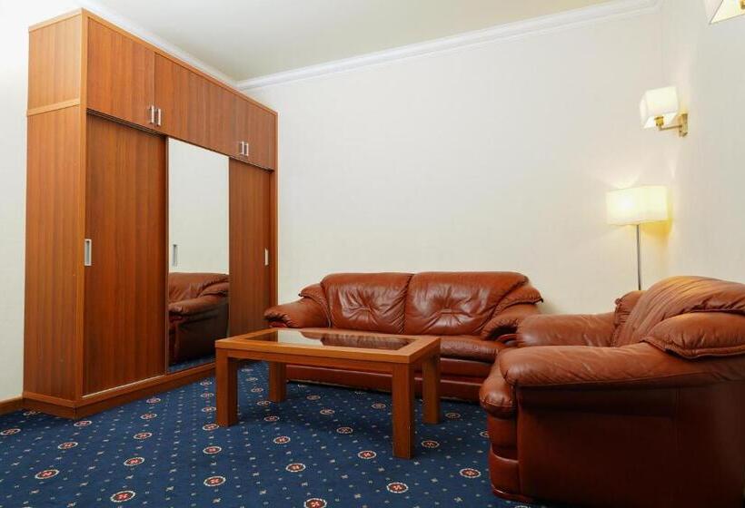 جناح غرفتين نوم, Amberd