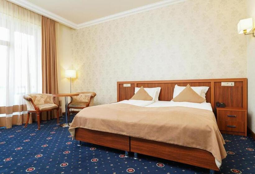 带2个卧室的套房, Amberd