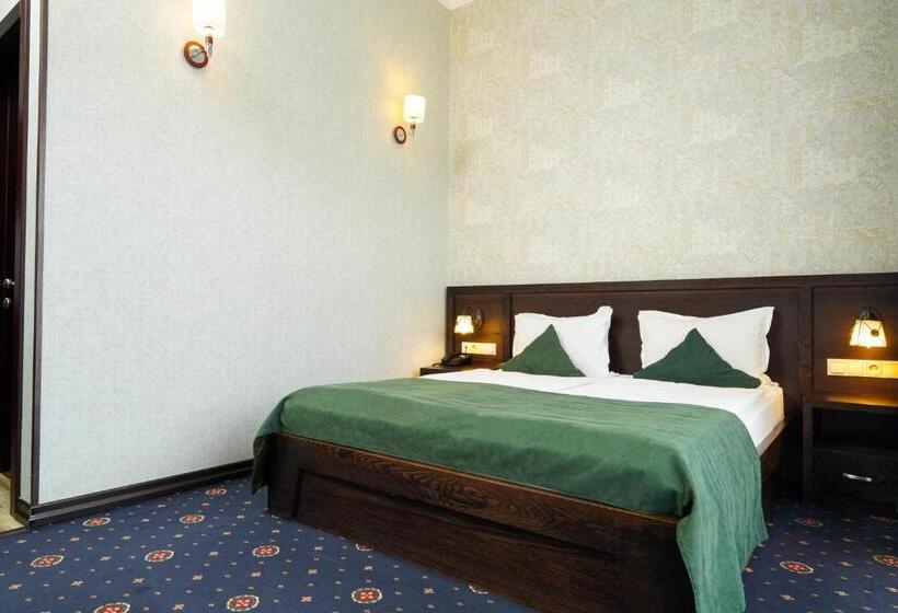 غرفة قياسية, Amberd