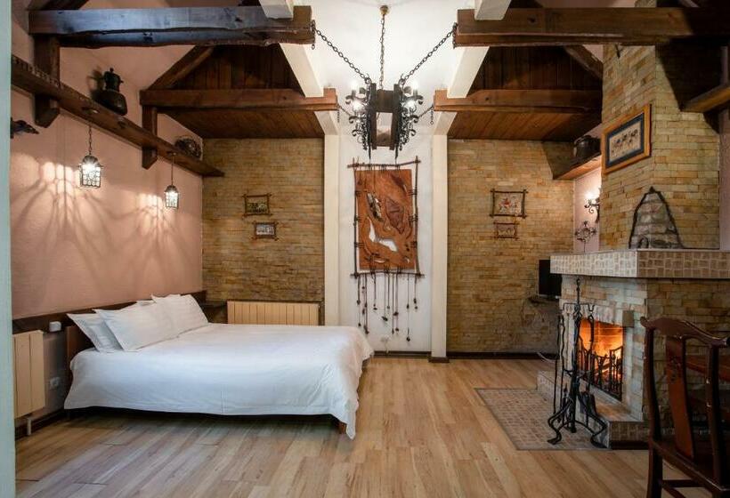 اتاق استاندارد با چشمانداز باغ, Asian Mountains