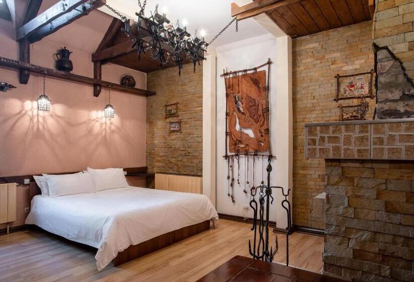 اتاق استاندارد با چشمانداز باغ, Asian Mountains