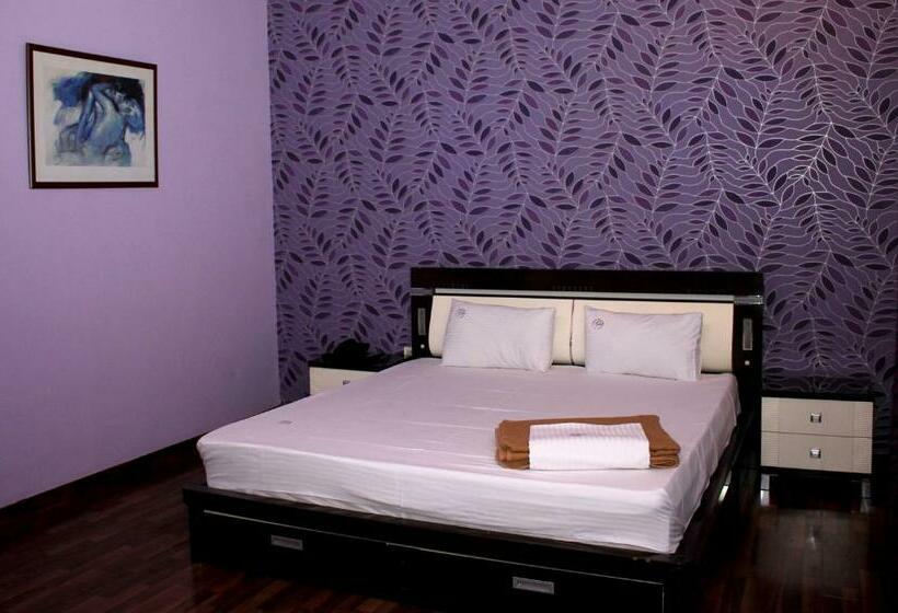 자쿠지 스위트, Best Yerevan