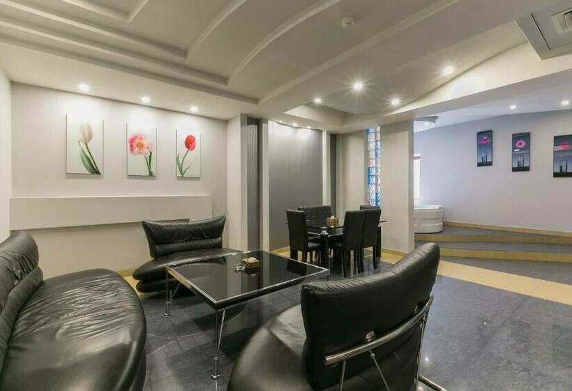 자쿠지 스위트, Best Yerevan