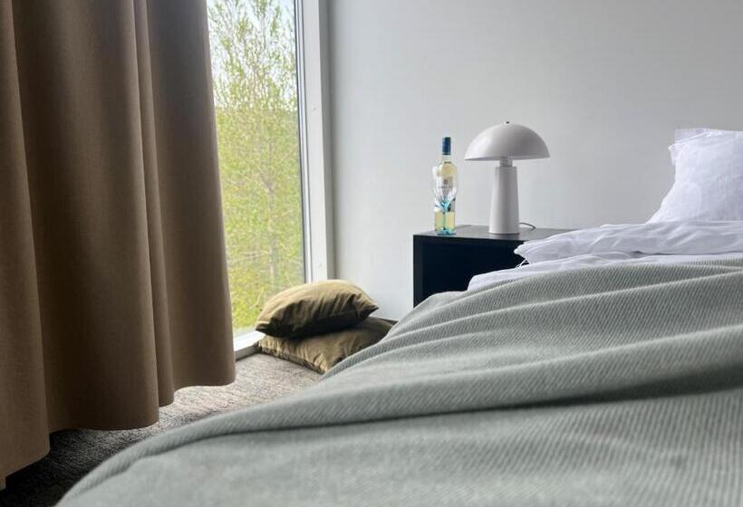 اتاق استاندارد با چشمانداز کوهستان, Bifrost