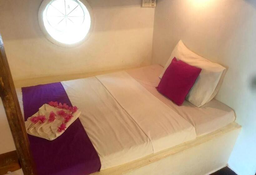 غرفة ديلوكس رباعية, Bohemiaz Resort And Spa Kampot