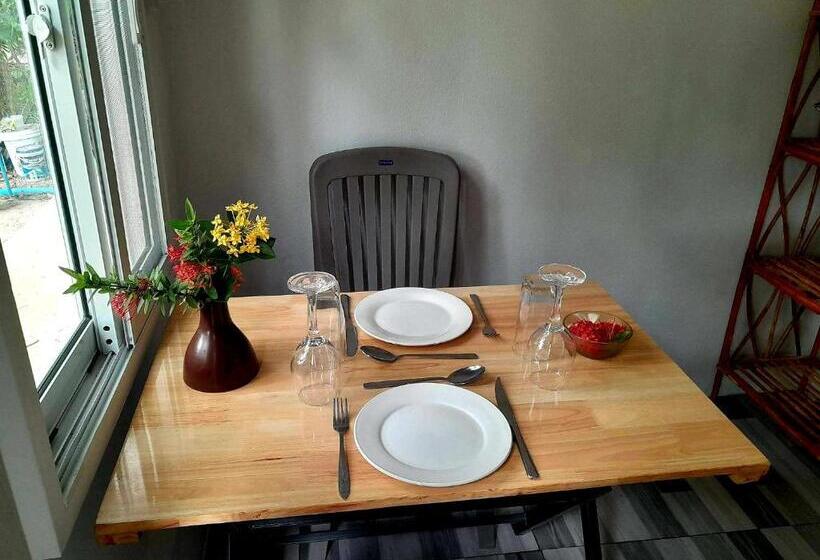 غرفة قياسية مطلّة علي الحديقة, Bohemiaz Resort And Spa Kampot