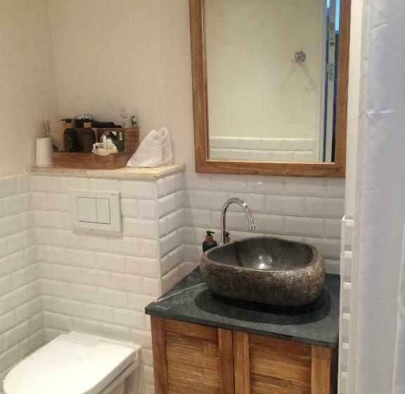 اتاق استاندارد یک نفره, Eyja Guldsmeden