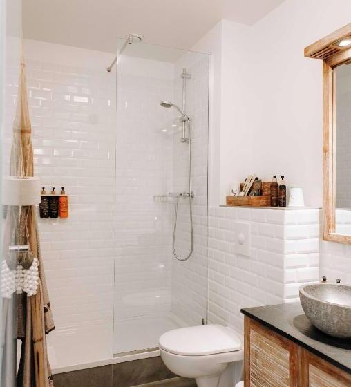 اتاق سوپریور, Eyja Guldsmeden