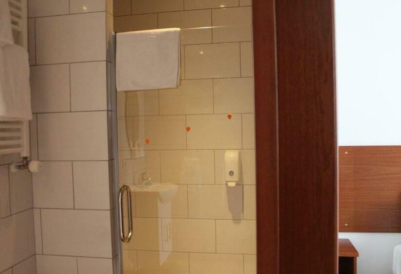 اتاق استاندارد, Grásteinn  Airport