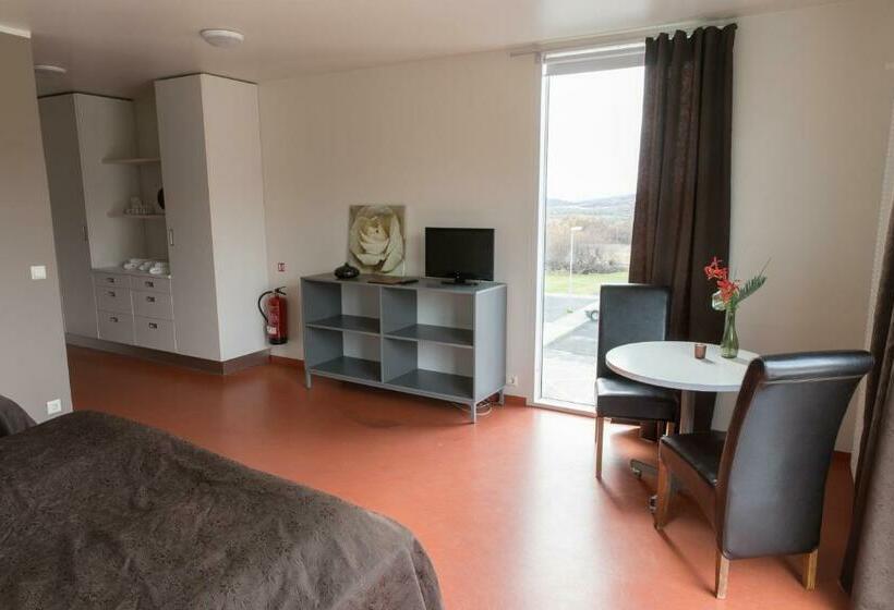 اتاق استاندارد سه نفره, Bifrost