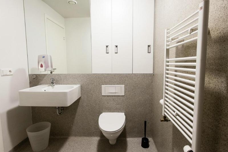 اتاق استاندارد, Bifrost