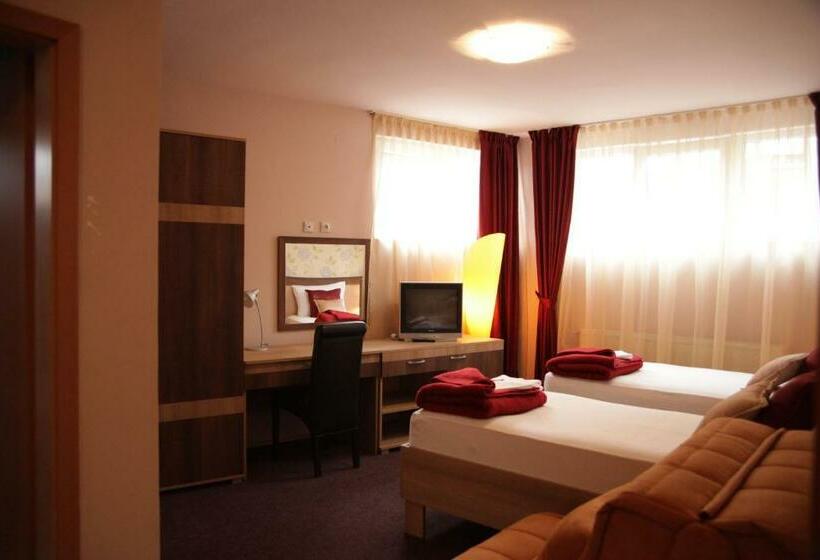 اتاق استاندارد, North City