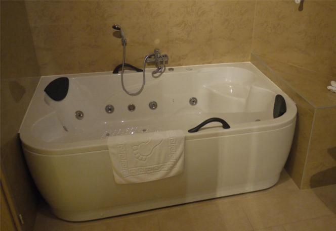 آپارتمان 2 خوابه, Pinocchio