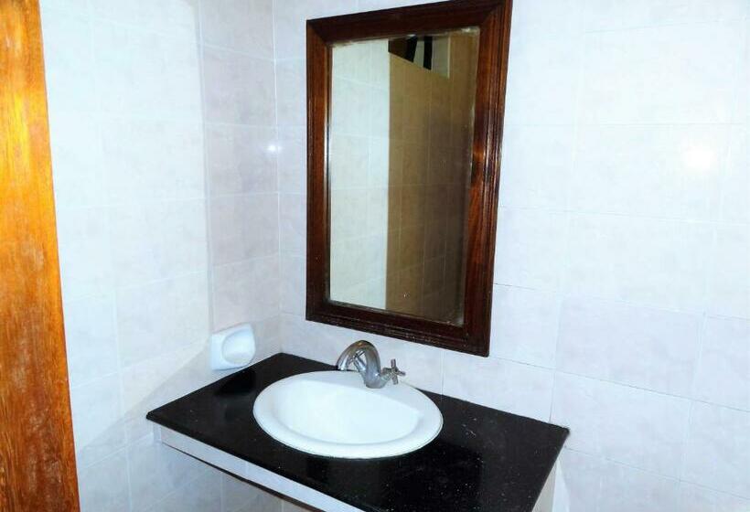 اتاق استاندارد, Regency Park