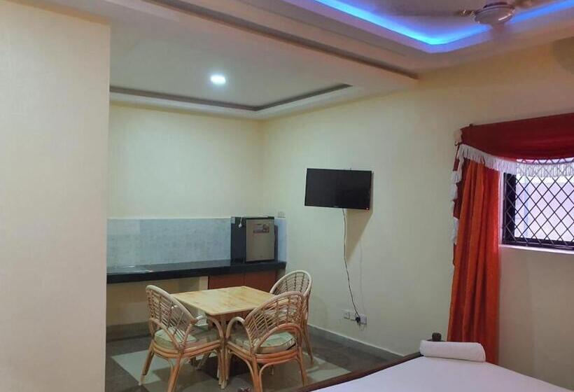 اتاق لوکس با بالکن, Regency Park