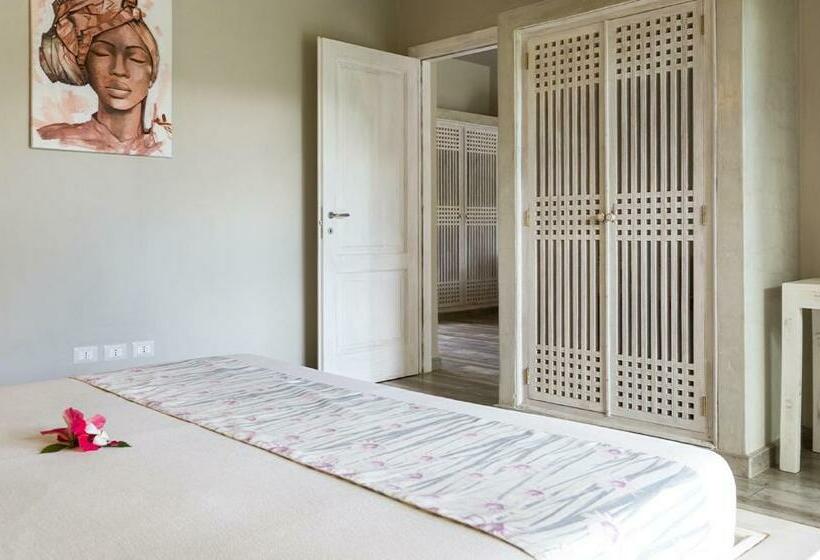 سوییت لوکس, Kobe Suite Resort