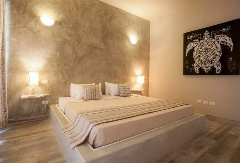 سوییت لوکس, Kobe Suite Resort