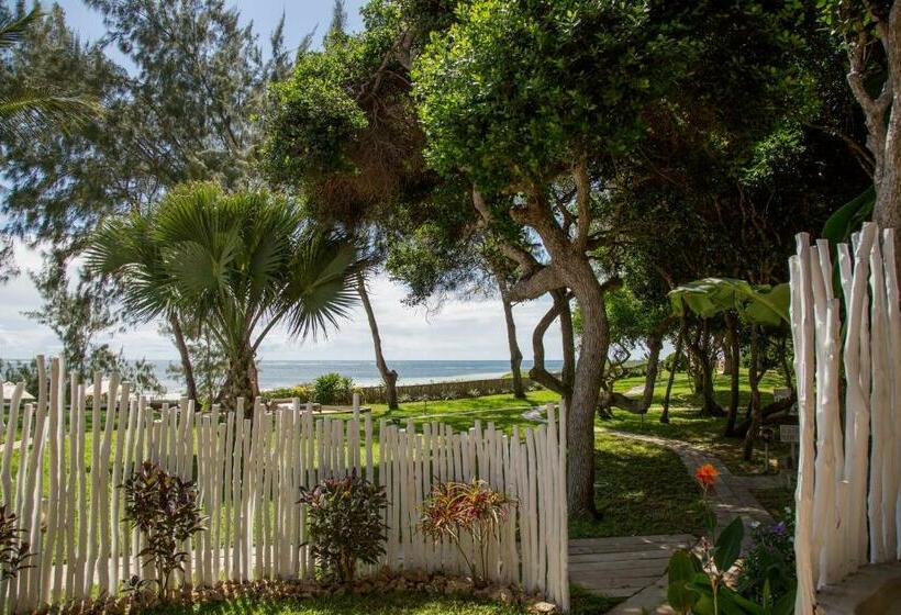 سوییت با چشمانداز دریا, Kobe Suite Resort