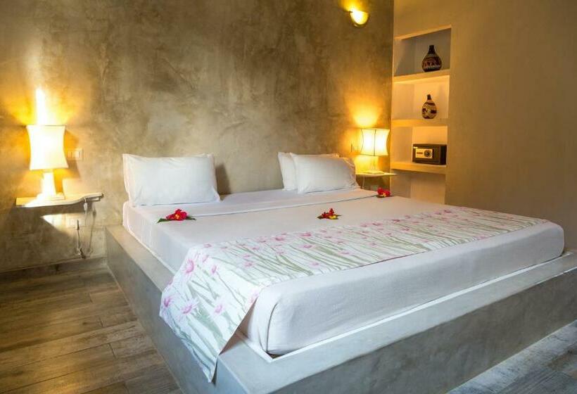 سوییت, Kobe Suite Resort