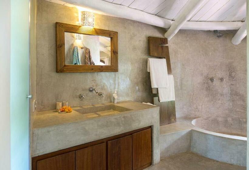 سوییت با چشمانداز دریا, Kobe Suite Resort