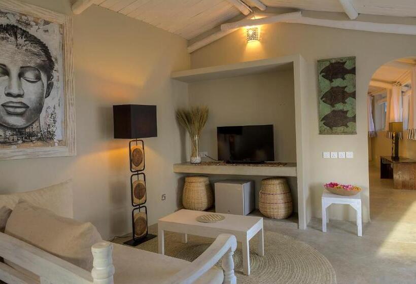 سوییت با چشمانداز دریا, Kobe Suite Resort