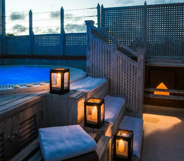 سوییت دوبلکس, Medina Palms