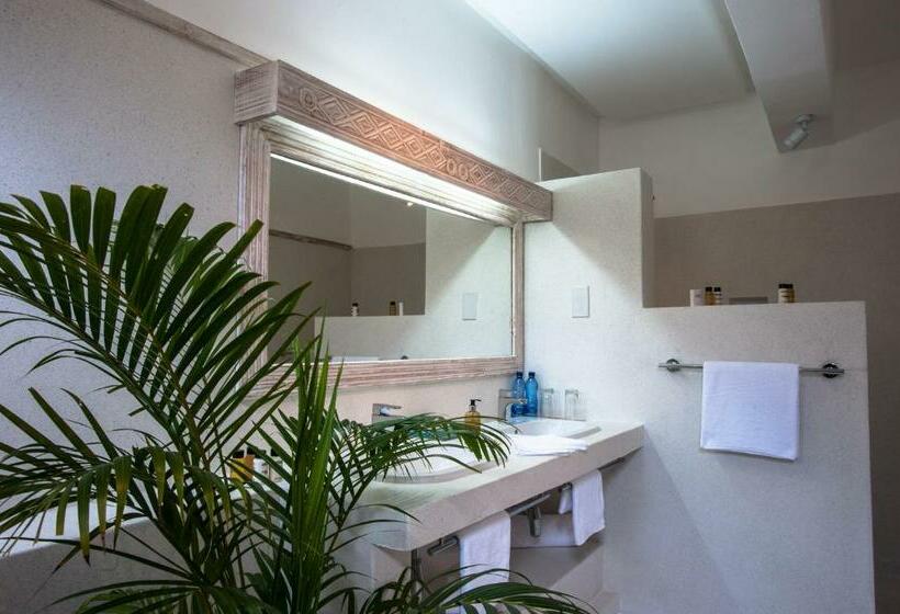 سوییت دوبلکس, Medina Palms