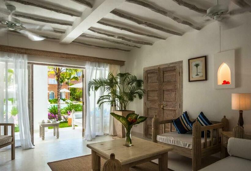 سوییت لوکس, Medina Palms