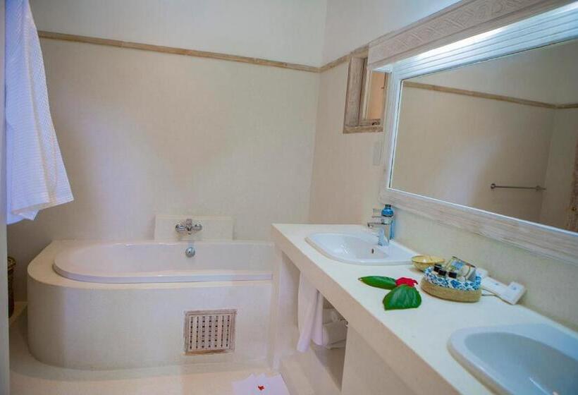 ویلای 3 خوابه, Medina Palms