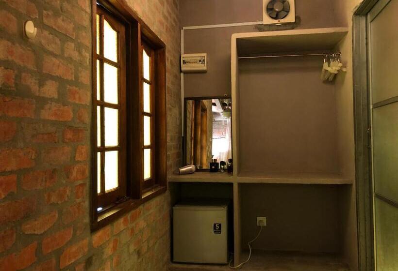 غرفة قياسية سرير كينج, Pondok Keladi Langkawi Guesthouse