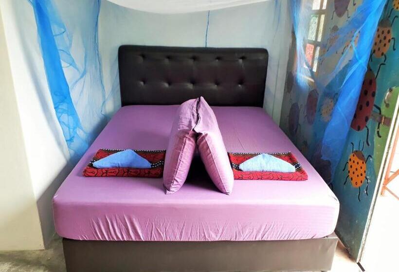 Номер Стандарт, Tahan Guest House