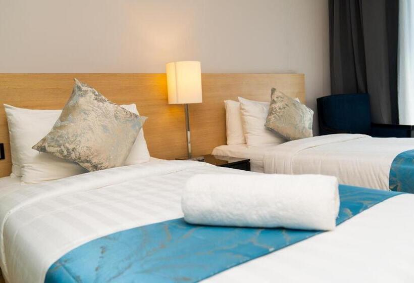 استودیوی سوپریور, The Straits Melaka By Perfect Host