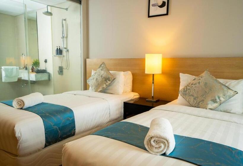 استودیوی سوپریور, The Straits Melaka By Perfect Host