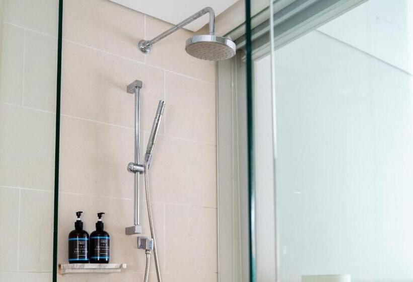 استودیوی لوکس, The Straits Melaka By Perfect Host