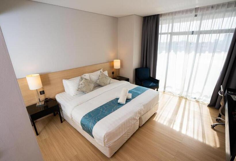 استودیوی لوکس, The Straits Melaka By Perfect Host