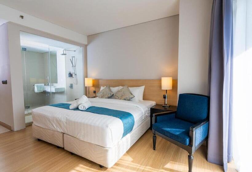 استودیوی لوکس, The Straits Melaka By Perfect Host