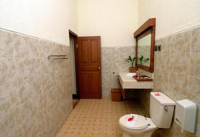 חדר סופריור, Banyualit Spa 'n Resort Lovina