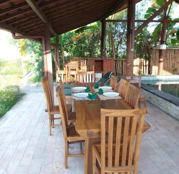 Номер Стандарт Трехместный, Alamanda Family Villas, Pool & Local Tours