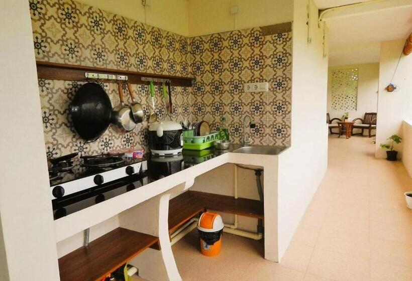 Студио Стандарт с Видом, Alamanda Family Villas, Pool & Local Tours