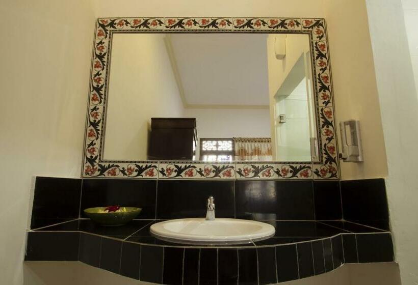 스탠다드 룸, Frangipani Homestay